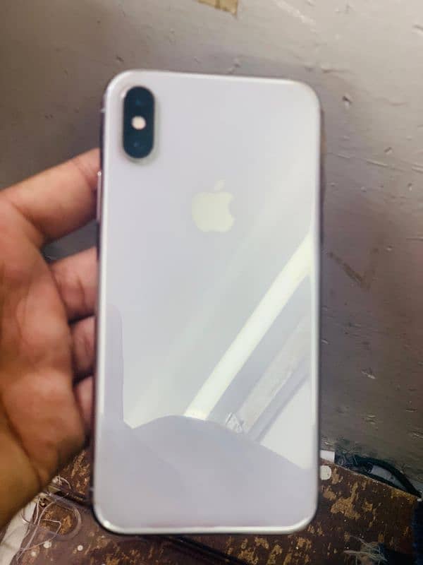 IPHONE XS silver Color 256 Gb 10/9 condition PTA Approved 1