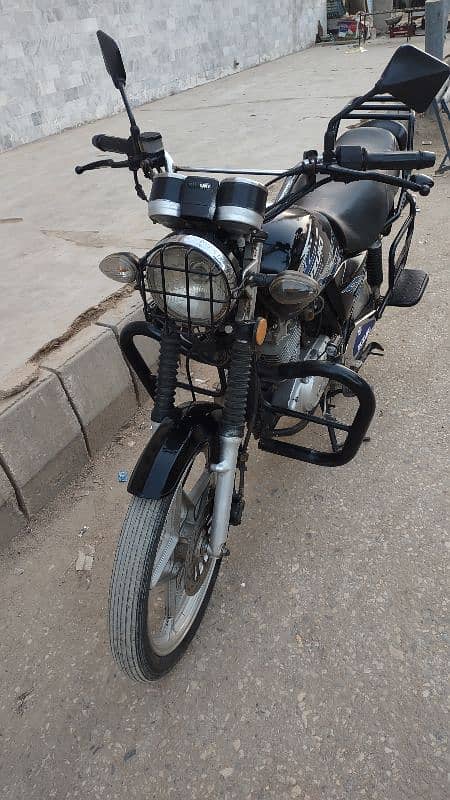 Suzuki GS SE 150 MODEL 2020 Karachi 4