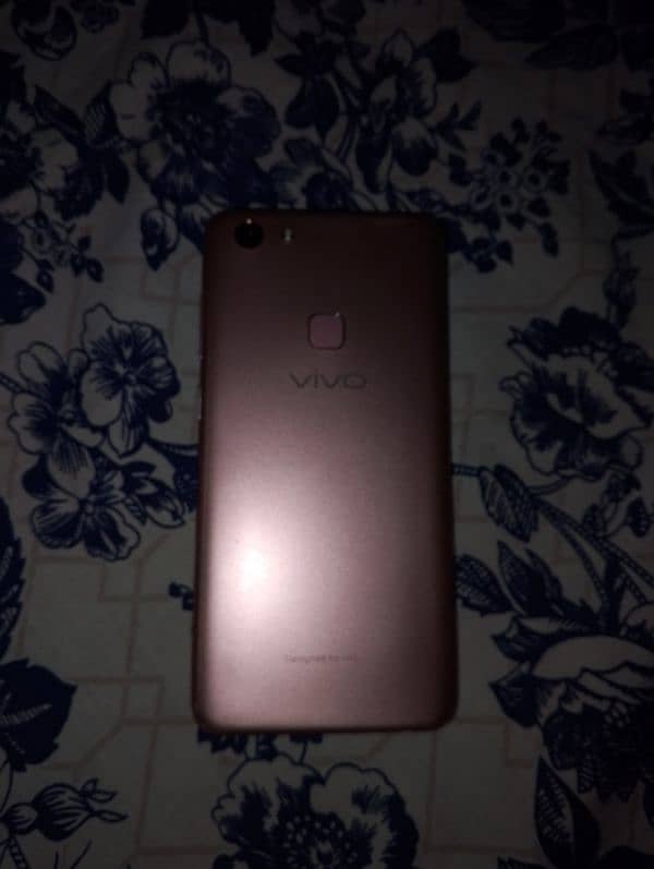 vivo y75A in lush condition 1