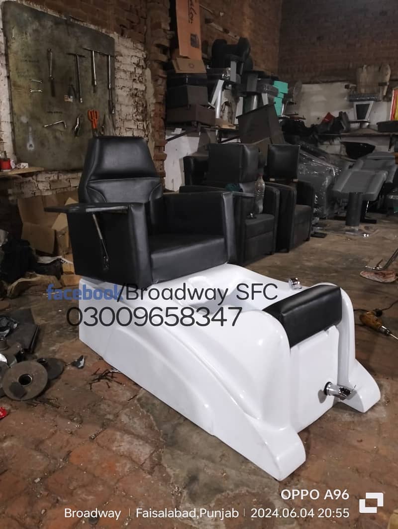 salon chair , saloon chair , hydraulic chair , facial bed ,nailstatio 13