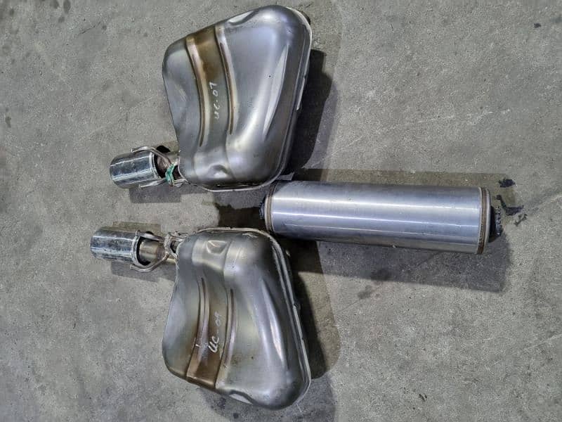 2 mufflers and one resonator original civic rs turbo 3