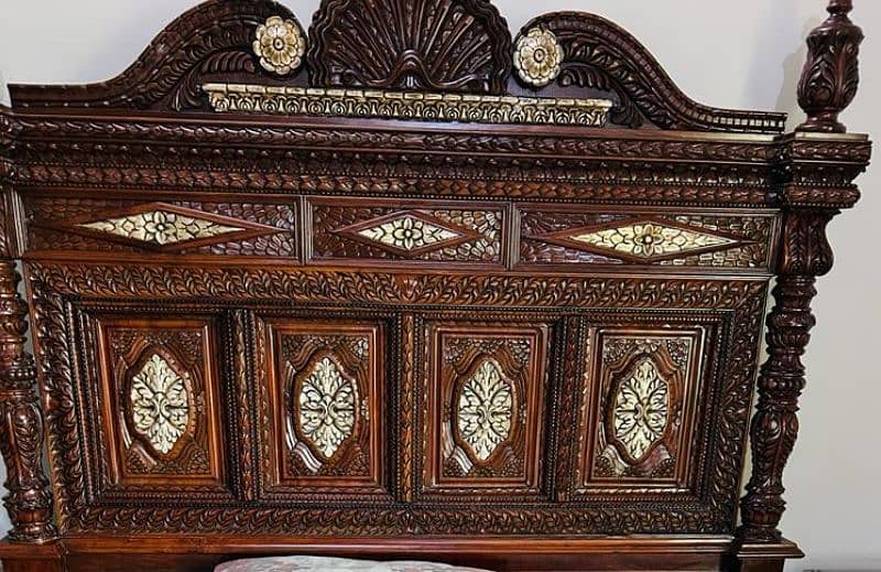 Wooden Chinauti Sheesham King sized bed 6