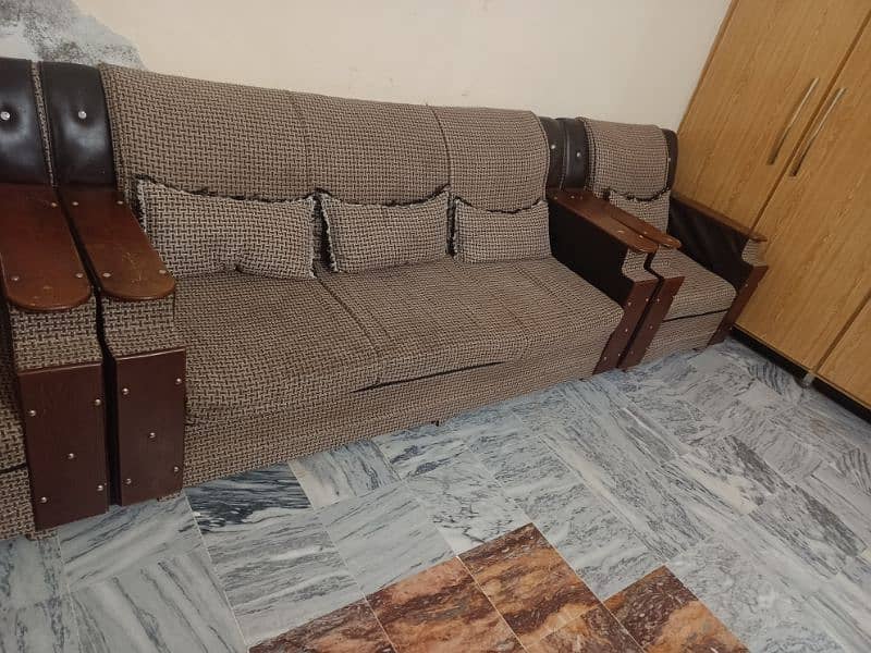 5 seater sofa for sale 3