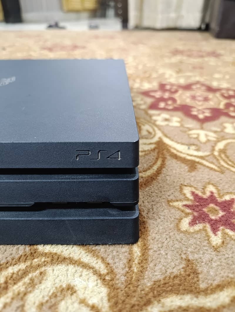 Ps4 pro 1