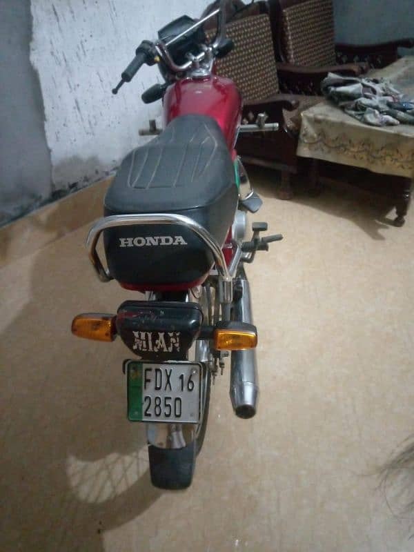 Honda cd 70 cc 3