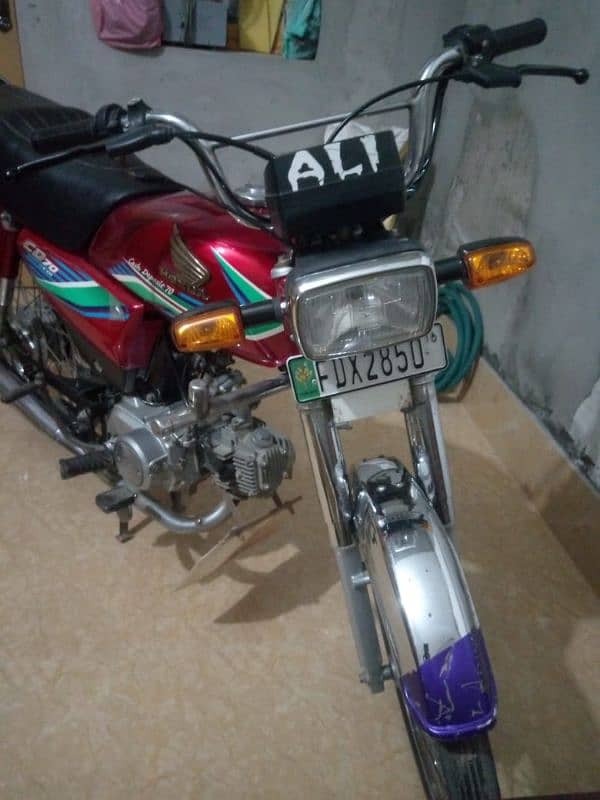 Honda cd 70 cc 7