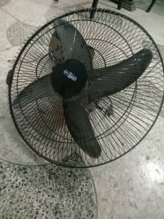 Almost new bracket fan super asia