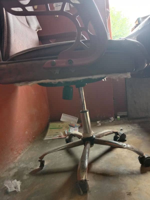 Chair For Sale Condition 10 by 10 2