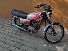 ,ھنڈاHonda 125_2015 ایسچینج بھی ہوجائے گا