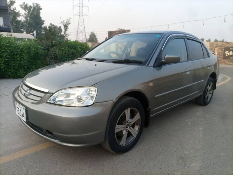 HOME USED HONDA CIVIC VTi 2002 VERY NEAT & CLEAN LIKE NEW 0300 9659991 2