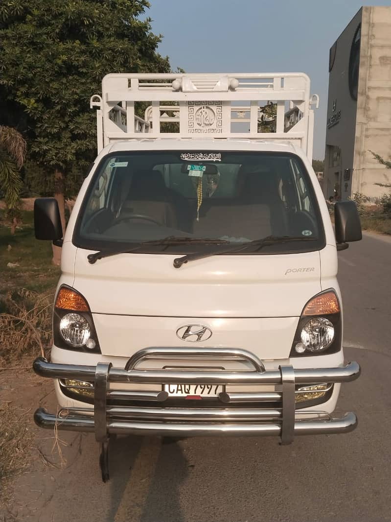 Hundai Porter H-100 White model 2024 Faisalabad 0