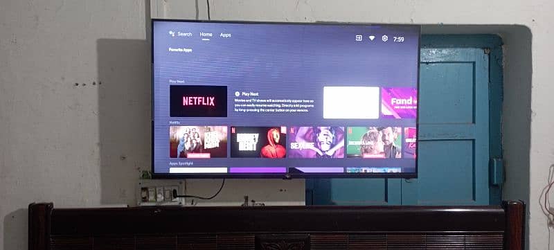 Itel 43" smart WiFi latest model scratchless 10/10 condition available 3