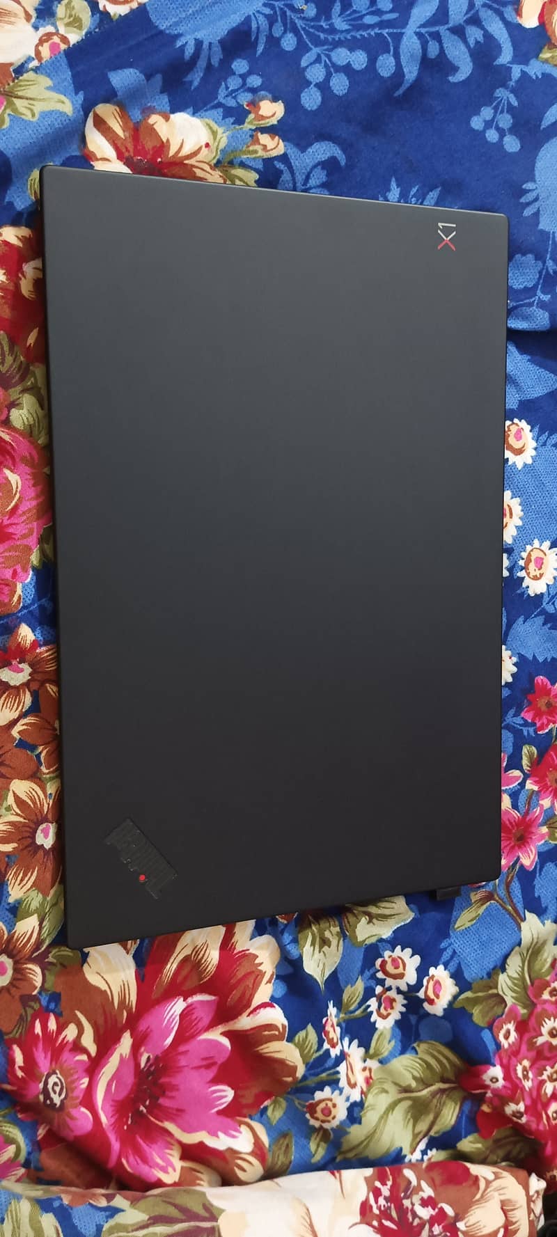 X1 Carbon  I7 8th Gen -Laptop (ThinkPad) Touch Screen 6