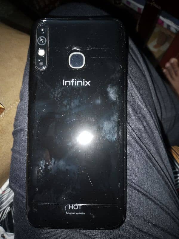 Infinix Hot 8 4