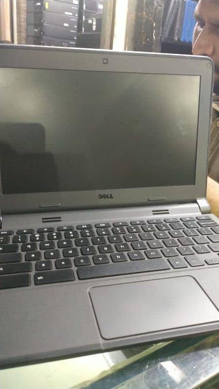 Dell Chromebooks laptop 2/16 3