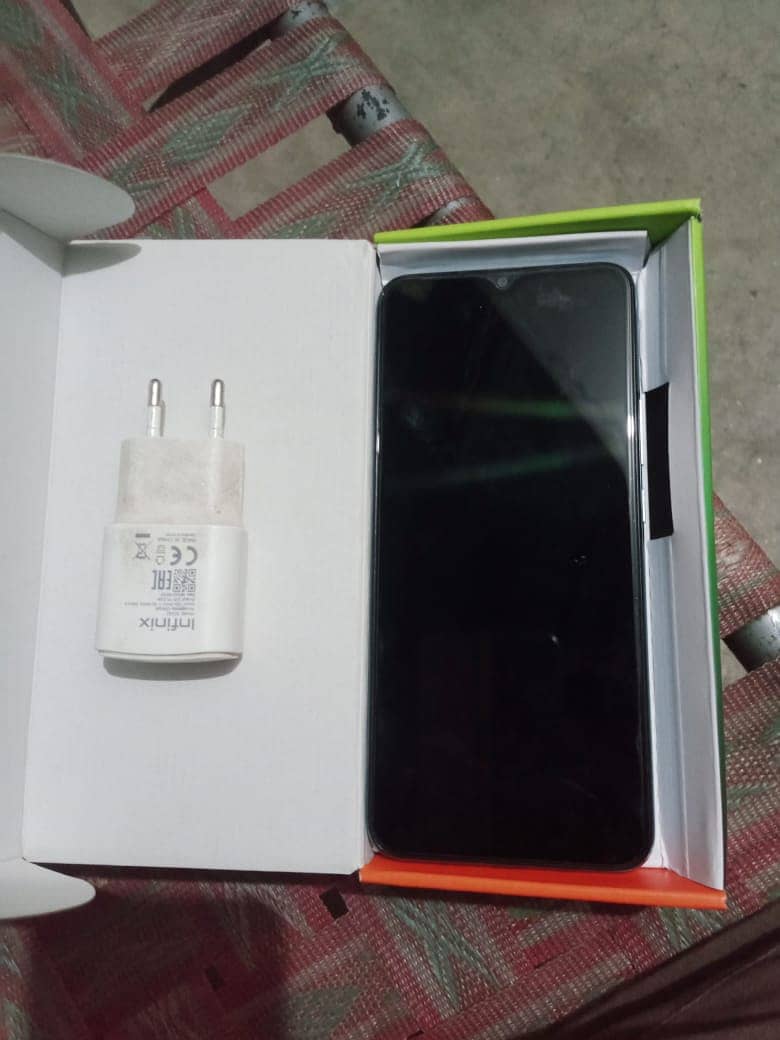 Cleanest Infinix Hot 10 Play 4GB 64GB PTA Approved 2