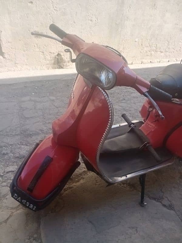 vespa good condition 3