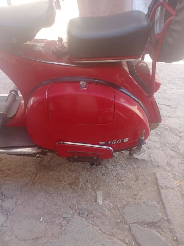 vespa good condition 4