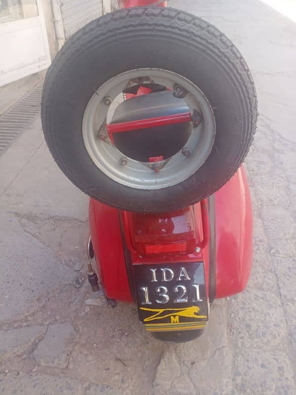 vespa good condition 8