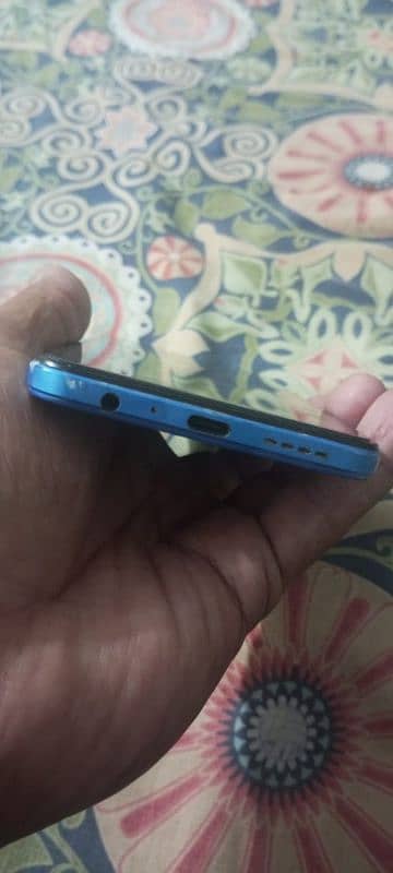 Infinix note 12 mobile 8+5/128 in scratchless condition available 5