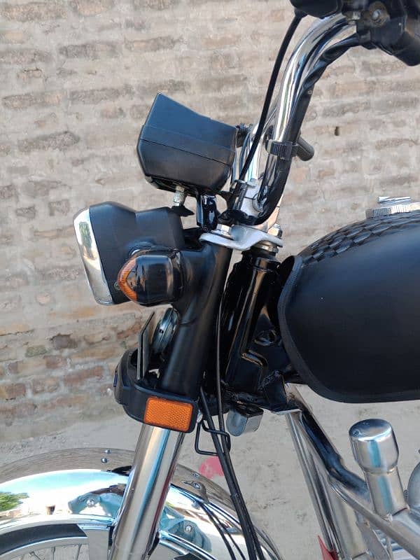 Honda CD 21/22 bilkul fresh one hand use all Punjab number . 2