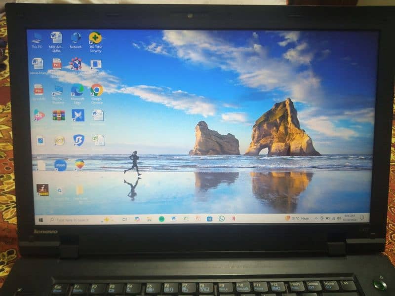 Laptop lenovo thinkpad 0