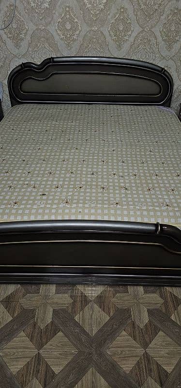 King Bed with Spring Matress, Side Tables, Dressing 4