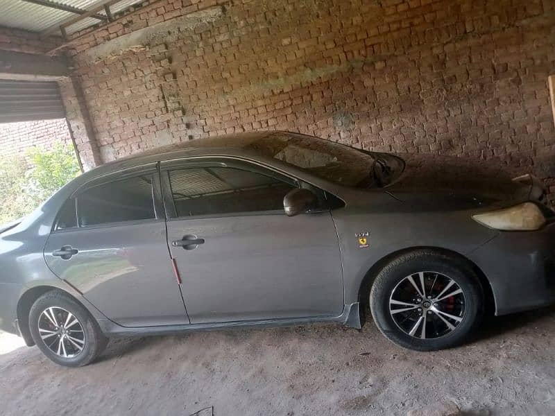 Toyota Corolla GLI 2013 3