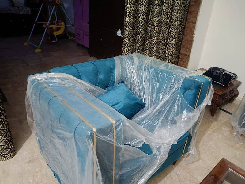 5 seater unused sofa set 3