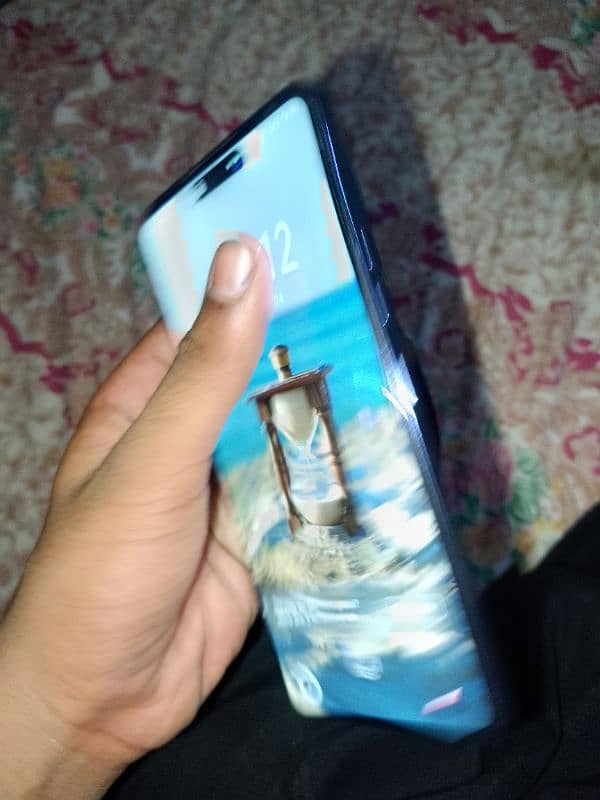 Tecno cammon 20 pro 4