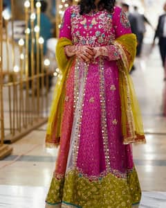 designer lehnga