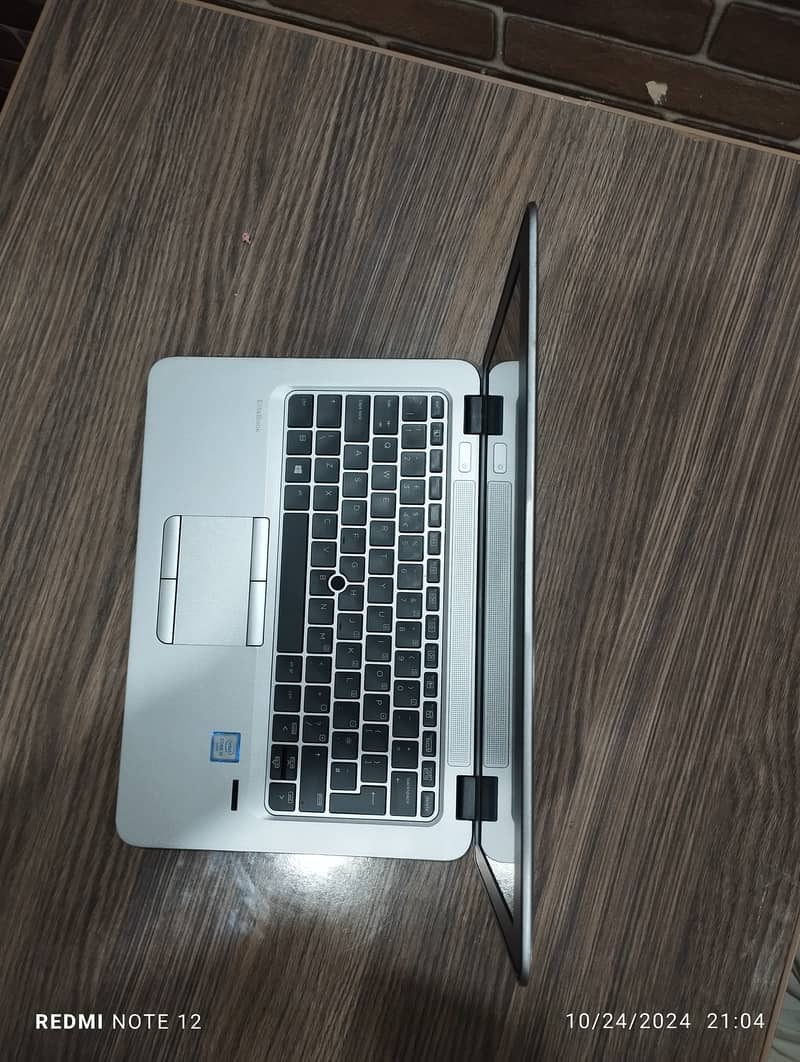 urgent sale Hp Elitebook 820 G3 - Core i5 6th Generation 5