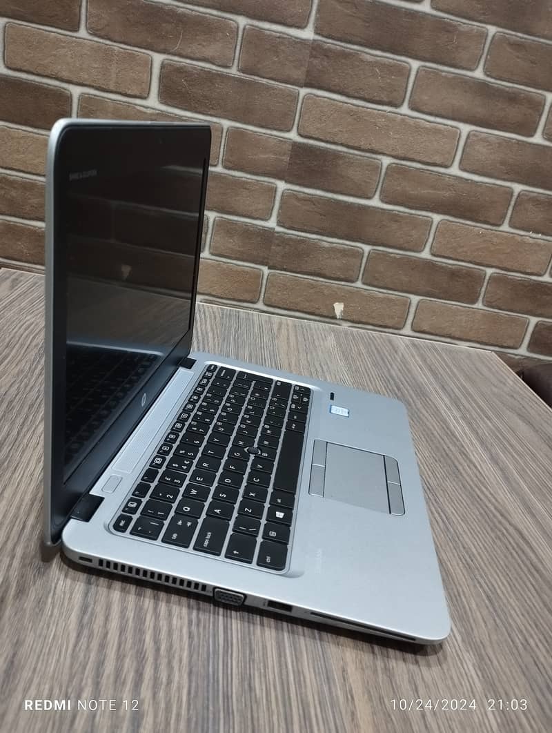 urgent sale Hp Elitebook 820 G3 - Core i5 6th Generation 6