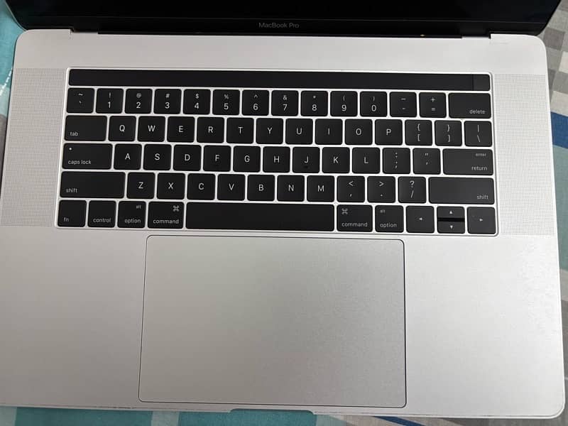 Macbook Pro 15 2016 6