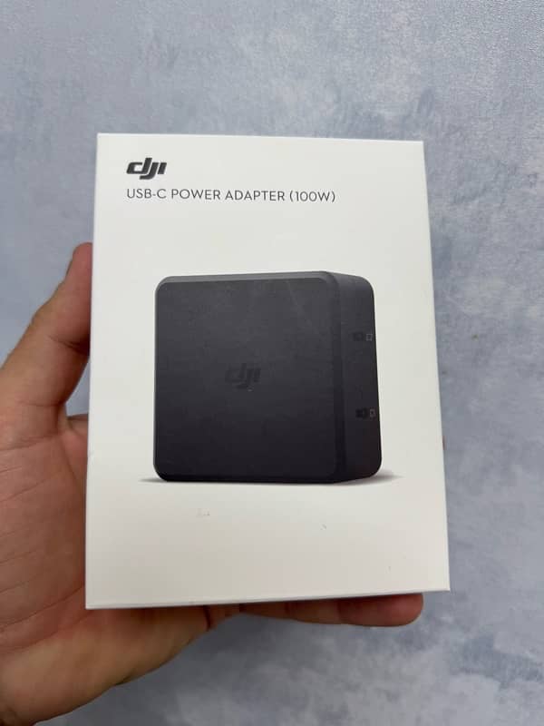 DJI 100W Charger 0