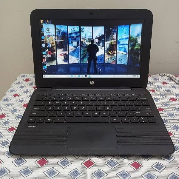 HP STREAM LAPTOP 9