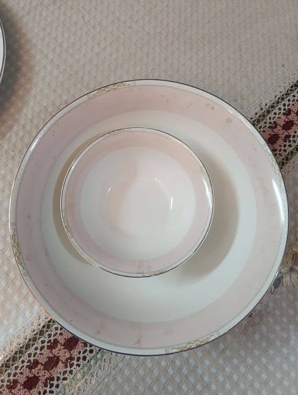 Dinner Set Of 8 service 2