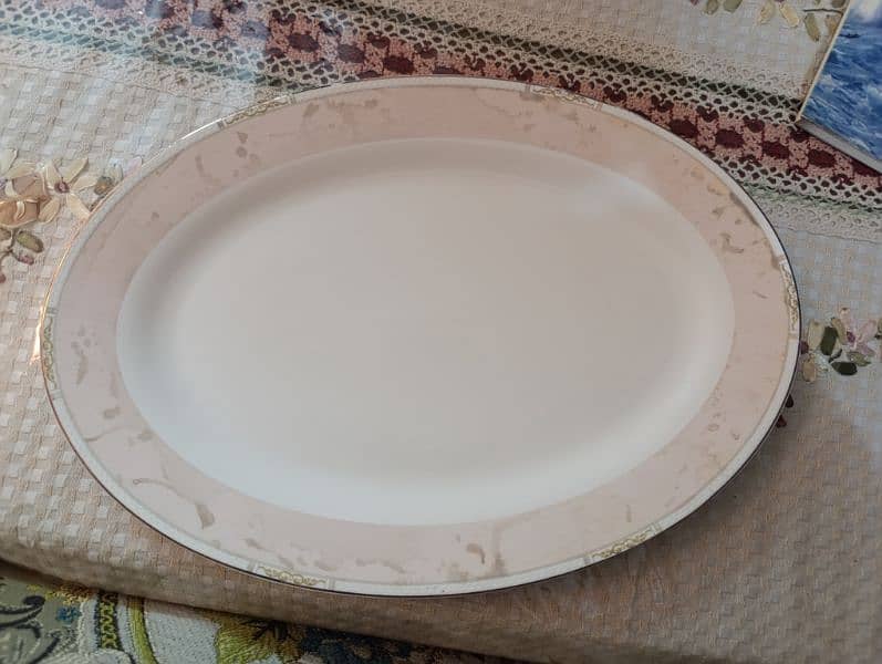 Dinner Set Of 8 service 6