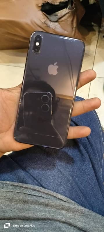 Iphone Xs MAX 64 GB water pak 10/9 condition 2