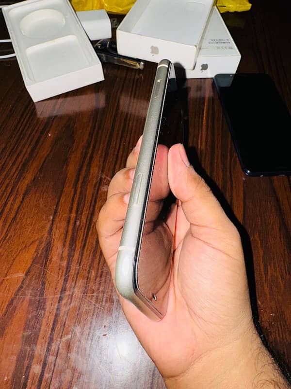 iphone 11 PTA approved 128GB 4