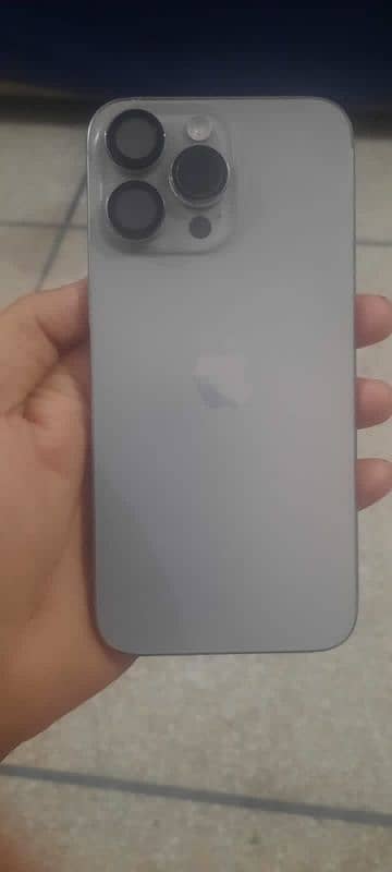 iPhone 15pro max 256 natural titanium 0