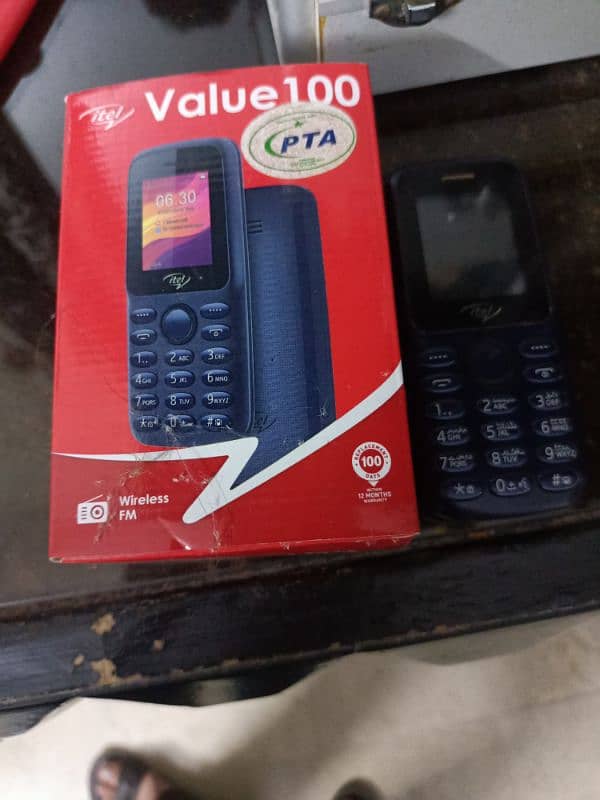 ITEL value 100 with box 3