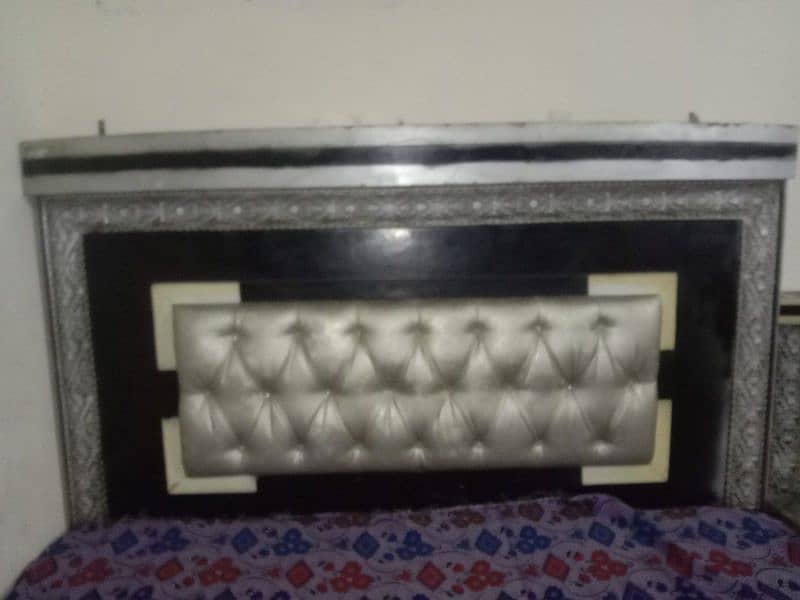 King size bed with mattress for sale 2