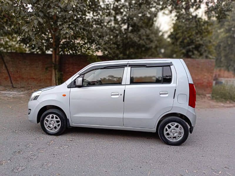 Suzuki Wagon R vxl in total geniune 2021 model neat n clean best car 9