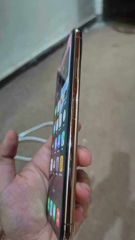 IPhone XS Max 2