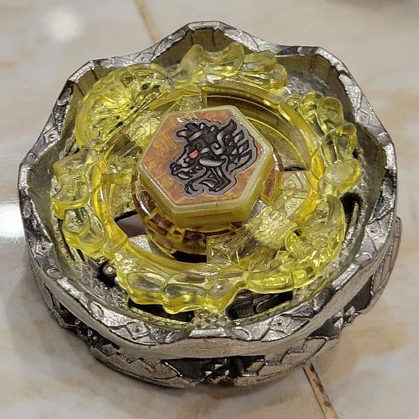 Beyblade Metal Fight Burst Fusion 4D Rapidity Spin Top 16