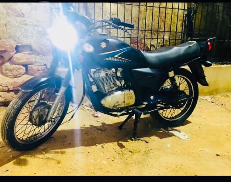 Suzuki GS 150 2014 0