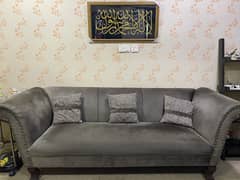 Used sofa set in very good condition