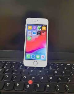 I phone 5s pta approved 64gb 0322,7573476 Whatsapp