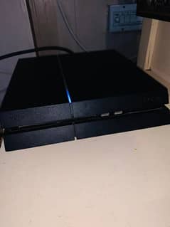 Playstation 4 with 2 controllers 0